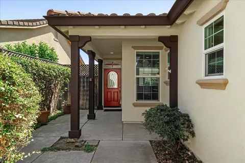 Exterior - 375 Applegate Dr, Oakdale, CA 95361 photo 5 of 12
