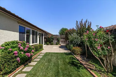 Exterior - 375 Applegate Dr, Oakdale, CA 95361 photo 12 of 12