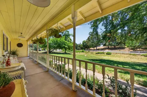 Exterior - 1827 Emmerson Rd, Placerville, CA 95667 photo 11 of 37