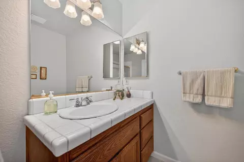 Bath - 1827 Emmerson Rd, Placerville, CA 95667 photo 1 of 6