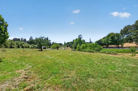 Exterior - 1827 Emmerson Rd, Placerville, CA 95667 photo 36 of 37