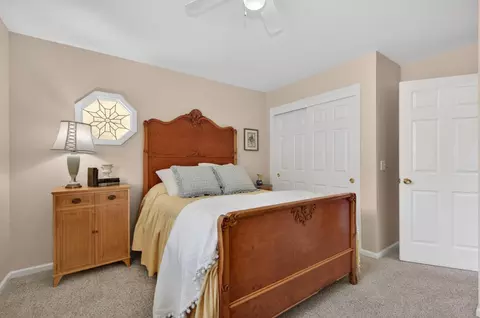 Bedroom - 1827 Emmerson Rd, Placerville, CA 95667 photo 3 of 10