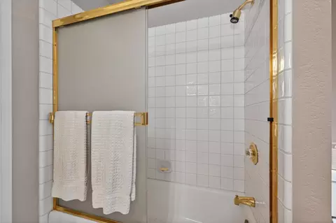 Bath - 1827 Emmerson Rd, Placerville, CA 95667 photo 5 of 6