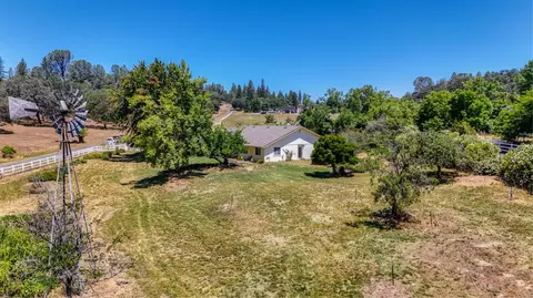 Exterior - 1827 Emmerson Rd, Placerville, CA 95667 photo 31 of 37