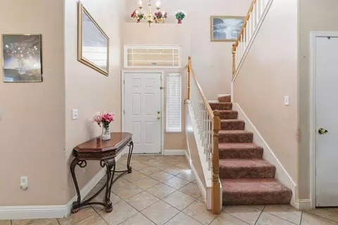 Entry Way - 2147 Sorrel Dr, Turlock, CA 95380 photo 2 of 5