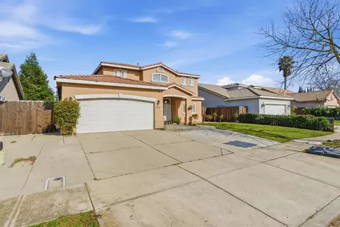 Exterior - 2147 Sorrel Dr, Turlock, CA 95380 photo 4 of 9