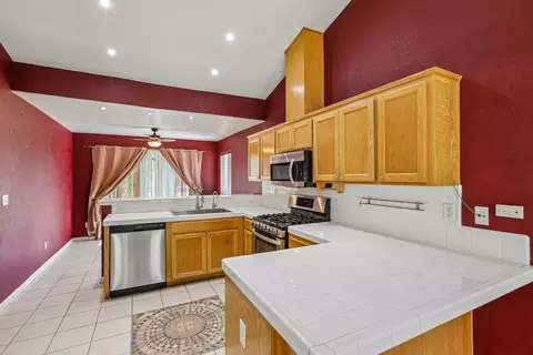 1581 Via Del Pettoruto, Gustine, CA 95322 photo 2