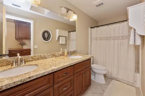 Bath - 116 Ferrera Dr, Folsom, CA 95630 photo 3 of 3