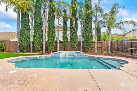 9656 Holly Glen Way, Elk Grove, CA 95757