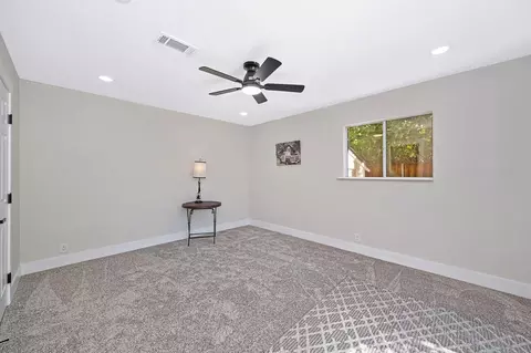 Bedroom - 3317 Vienna Ave, Carmichael, CA 95608 photo 3 of 7