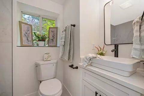 Bath - 3317 Vienna Ave, Carmichael, CA 95608 photo 1 of 5
