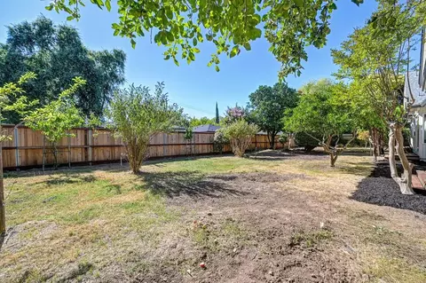 Exterior - 3317 Vienna Ave, Carmichael, CA 95608 photo 6 of 15