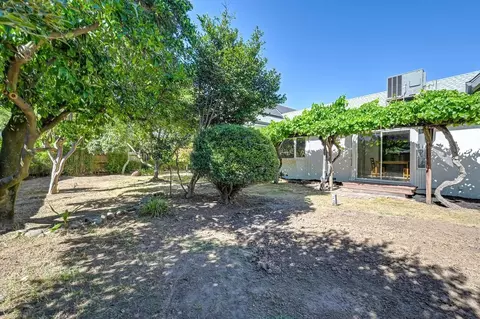 Exterior - 3317 Vienna Ave, Carmichael, CA 95608 photo 10 of 15
