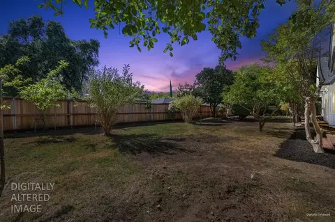 Exterior - 3317 Vienna Ave, Carmichael, CA 95608 photo 7 of 15