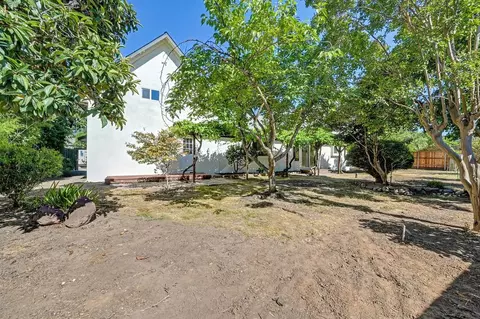 Exterior - 3317 Vienna Ave, Carmichael, CA 95608 photo 11 of 15