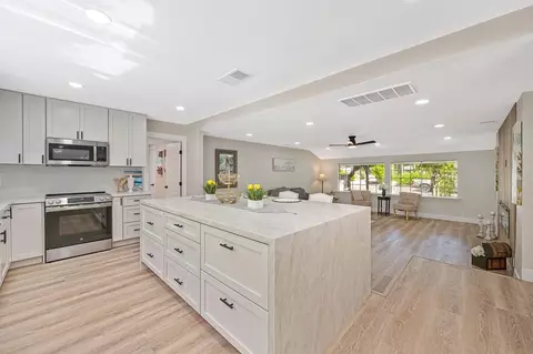 Kitchen - 3317 Vienna Ave, Carmichael, CA 95608 photo 2 of 4