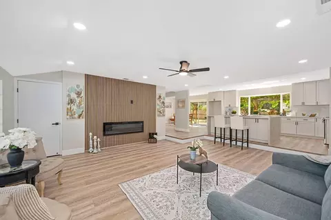 Living - 3317 Vienna Ave, Carmichael, CA 95608 photo 7 of 9