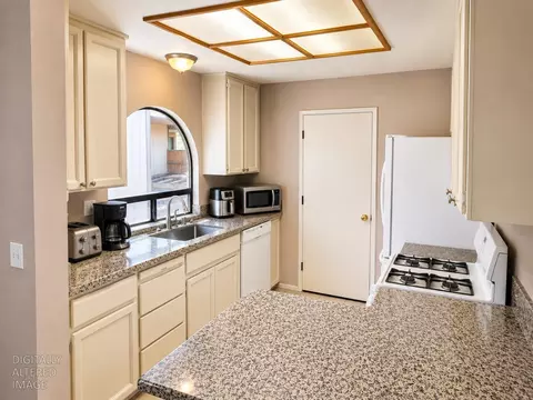 Kitchen - 3125 Greycrest Ct, Antelope, CA 95843 photo 1 of 2