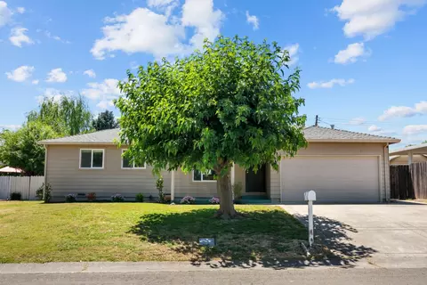 Exterior - 6545 Miles Ln, Carmichael, CA 95608 photo 10 of 12