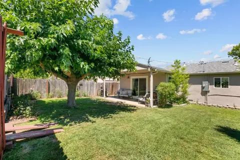 Exterior - 6545 Miles Ln, Carmichael, CA 95608 photo 8 of 12