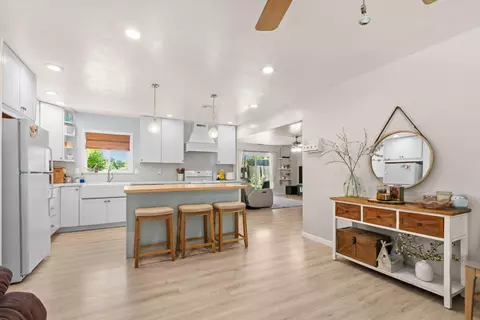 Entry Way - 6545 Miles Ln, Carmichael, CA 95608 photo 2 of 2