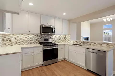 Kitchen - 1826 Goldstone Ave, Jackson, CA 95642 photo 2 of 2