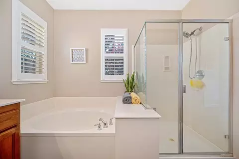 Bath - 773 Courtyards Loop, Lincoln, CA 95648 photo 3 of 5