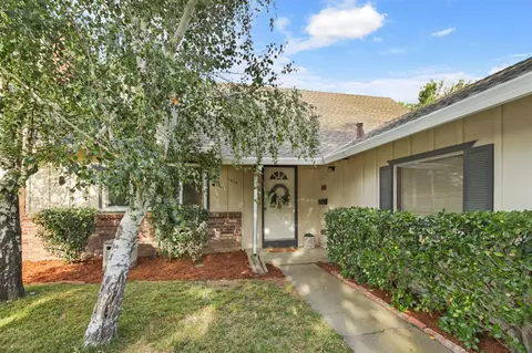 Exterior - 1318 Alder Pl, Davis, CA 95618 photo 2 of 11