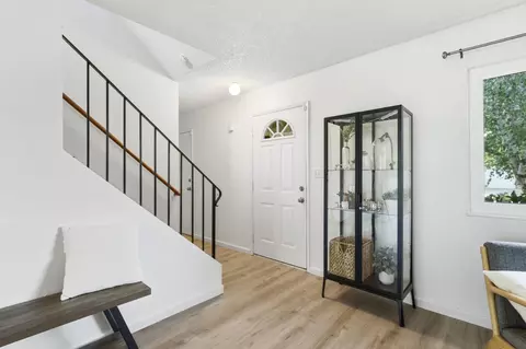 Entry Way - 1318 Alder Pl, Davis, CA 95618 photo 2 of 4