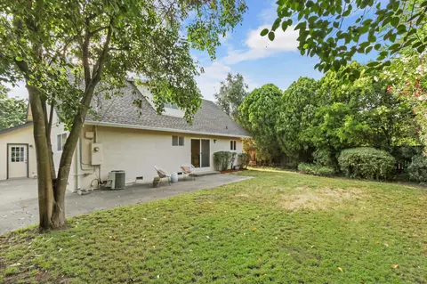 Exterior - 1318 Alder Pl, Davis, CA 95618 photo 7 of 11