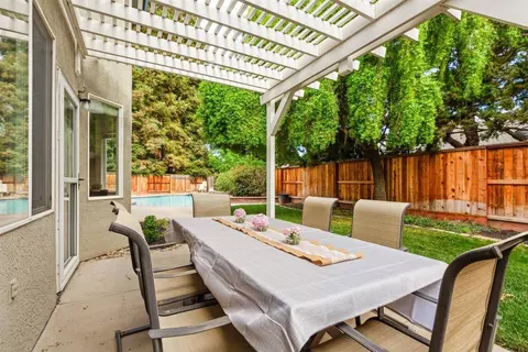 Exterior - 1920 Veranda Ct, Modesto, CA 95357 photo 10 of 12