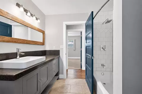 Bath - 2424 Killarney Way, Modesto, CA 95355 photo 4 of 4