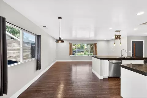 Living - 2424 Killarney Way, Modesto, CA 95355 photo 3 of 4