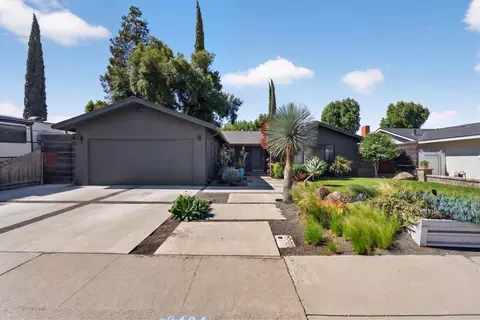 Exterior - 2424 Killarney Way, Modesto, CA 95355 photo 6 of 7
