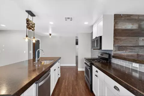 Kitchen - 2424 Killarney Way, Modesto, CA 95355 photo 4 of 5