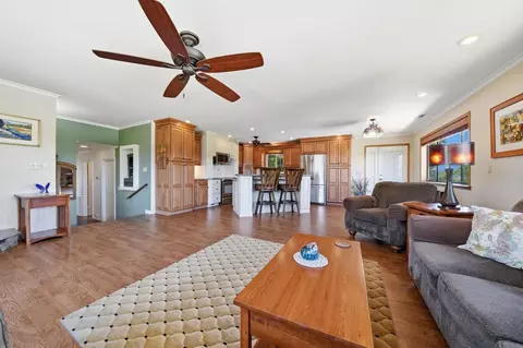 Living - 419 Mcgee Ave, Jackson, CA 95642 photo 2 of 6