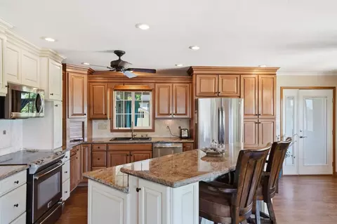 Kitchen - 419 Mcgee Ave, Jackson, CA 95642 photo 1 of 5