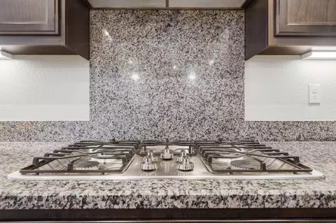 Kitchen - 2466 Paramount Ln, Manteca, CA 95337 photo 2 of 5