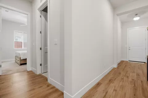 Entry Way - 2466 Paramount Ln, Manteca, CA 95337 photo 6 of 8