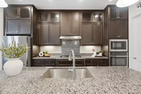 Kitchen - 2466 Paramount Ln, Manteca, CA 95337 photo 3 of 5