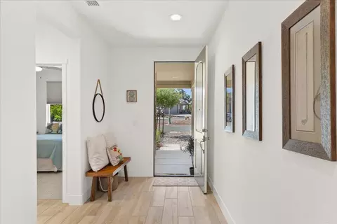 Entry Way - 600 Edgewood Loop, Angels Camp, CA 95222 photo 3 of 7