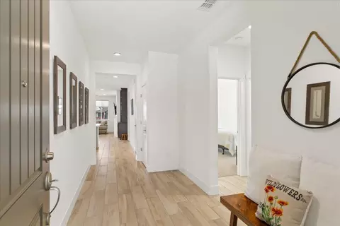 Entry Way - 600 Edgewood Loop, Angels Camp, CA 95222 photo 2 of 7
