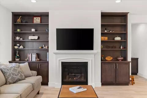 Living - 600 Edgewood Loop, Angels Camp, CA 95222 photo 4 of 5