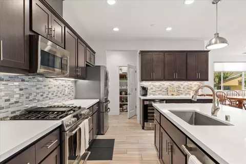 Kitchen - 600 Edgewood Loop, Angels Camp, CA 95222 photo 5 of 8