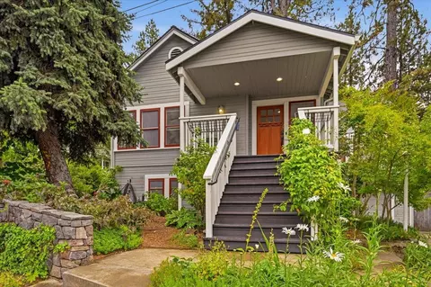 438 Kate Hayes St, Grass Valley, CA 95945