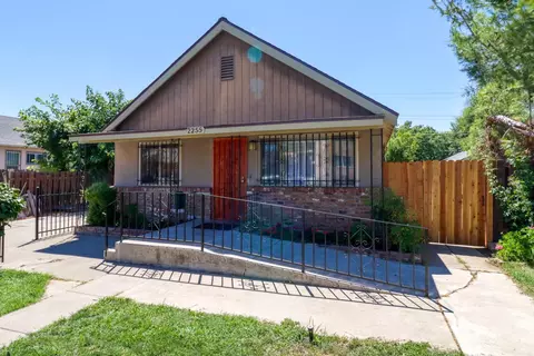 2255 Empress St, Sacramento, CA 95815