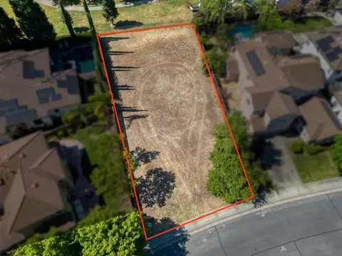 975 Fountain Dr, West Sacramento, CA 95605