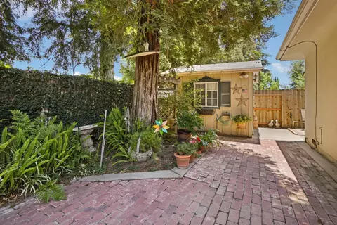 Exterior - 806 S Mills Ave, Lodi, CA 95242 photo 10 of 14