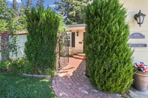Exterior - 806 S Mills Ave, Lodi, CA 95242 photo 2 of 14