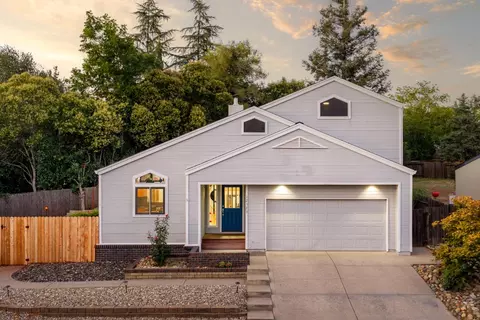 12323 Hidden Meadows Cir, Auburn, CA 95603